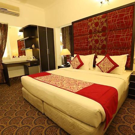 Hotel Capitol Hills - Greater Kailash Delhi Nuova Delhi Esterno foto