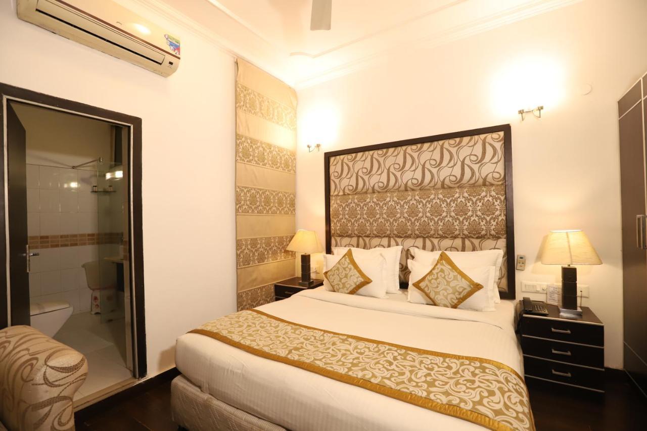 Hotel Capitol Hills - Greater Kailash Delhi Nuova Delhi Esterno foto