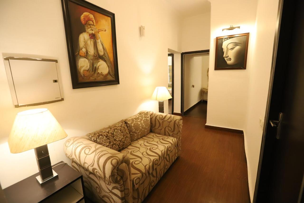 Hotel Capitol Hills - Greater Kailash Delhi Nuova Delhi Esterno foto