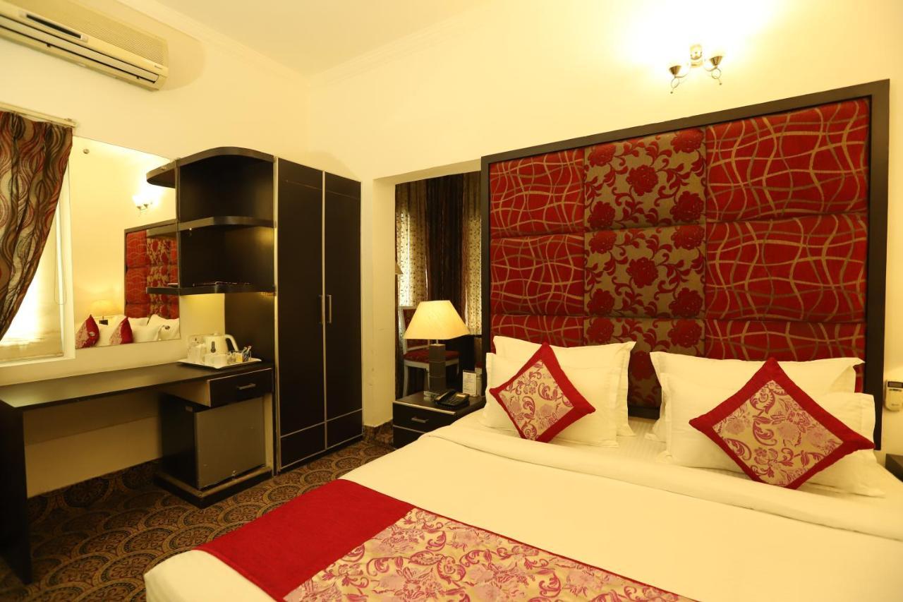 Hotel Capitol Hills - Greater Kailash Delhi Nuova Delhi Esterno foto
