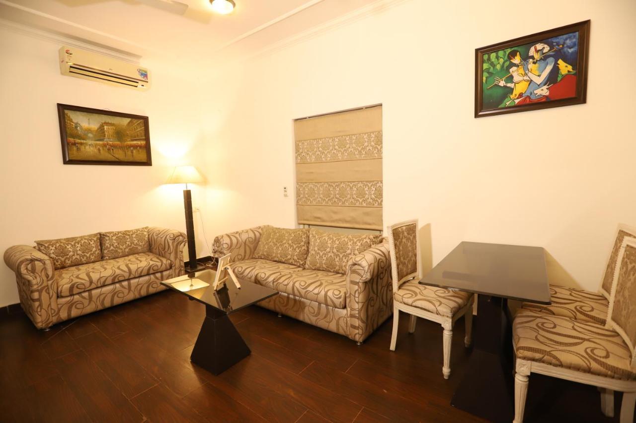 Hotel Capitol Hills - Greater Kailash Delhi Nuova Delhi Esterno foto